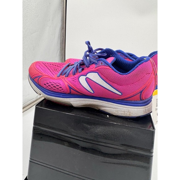 Newton KISMET 5 Pink And Purple Athletic Running Shoes Sneakers Womens 8.5 - Picture 3 of 9